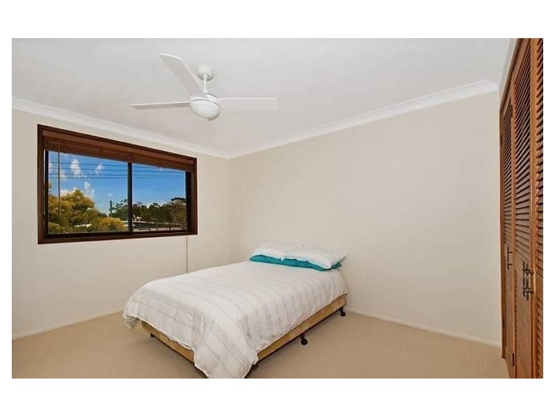 6/5 Lind Avenue, Palm Beach QLD 4221