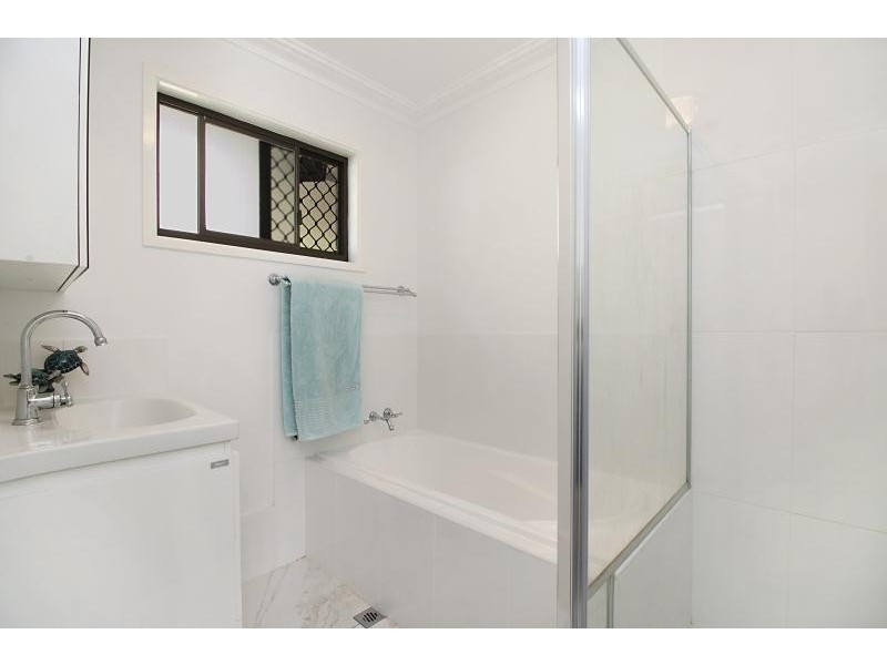 90 Japonica Drive, Palm Beach QLD 4221