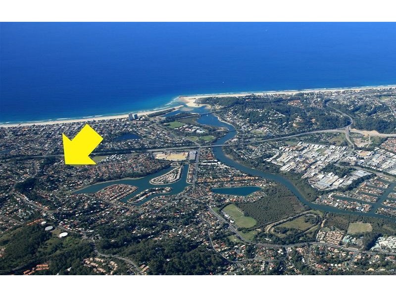 121 K P McGrath Drive, Elanora QLD 4221