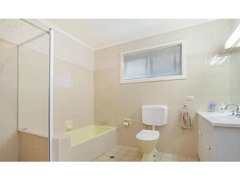 13 Allawah Avenue, Palm Beach QLD 4221