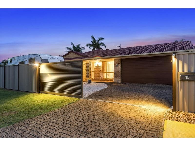 15 Damson Place, Elanora QLD 4221