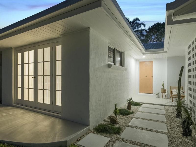 57 Mallawa Drive, Palm Beach QLD 4221