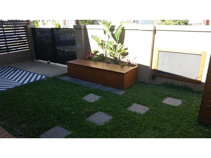 1/43 Third  Avenue, Palm Beach QLD 4221