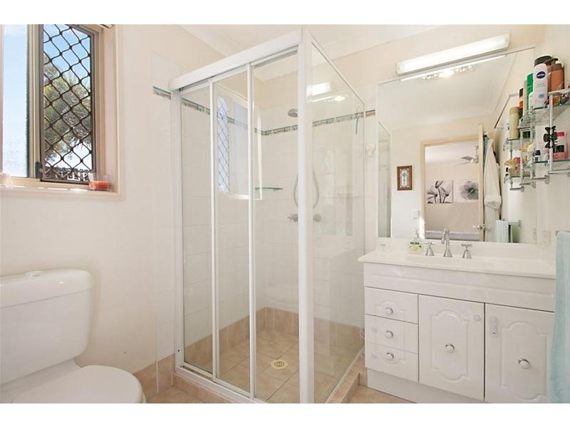 4 Bidwill Court, Elanora QLD 4221