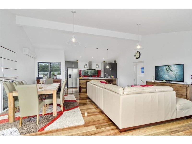 4 Aethalia Street, Currumbin Waters QLD 4223