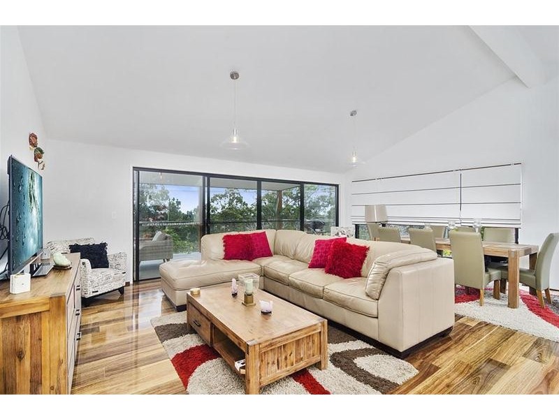 4 Aethalia Street, Currumbin Waters QLD 4223