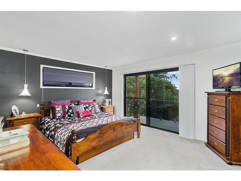 4 Aethalia Street, Currumbin Waters QLD 4223