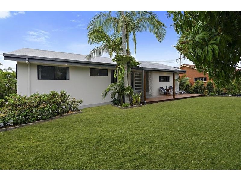 4 Aethalia Street, Currumbin Waters QLD 4223