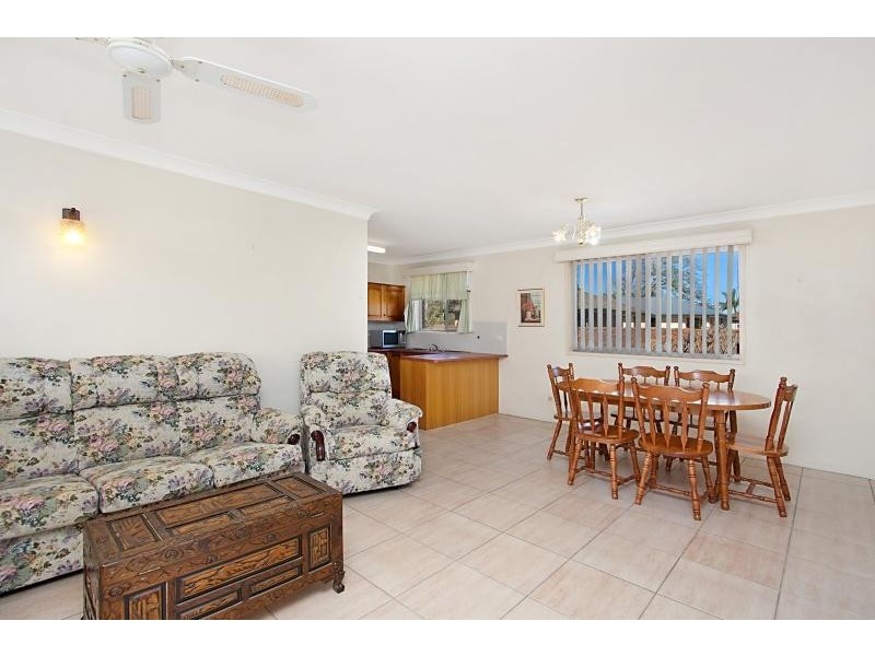 2/69 Laguna Avenue, Palm Beach QLD 4221