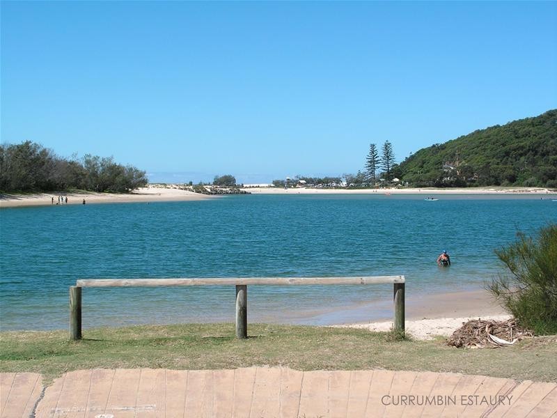 2/69 Laguna Avenue, Palm Beach QLD 4221