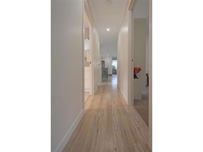 9 Glentrees  Grove, Currumbin Waters QLD 4223