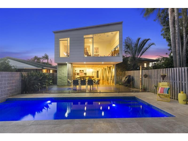 48 Twenty Fifth Avenue, Palm Beach QLD 4221