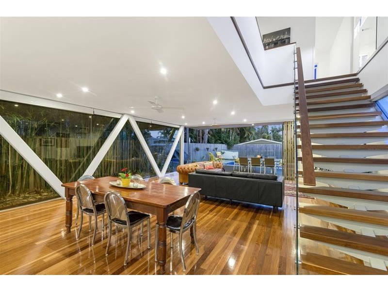 48 Twenty Fifth Avenue, Palm Beach QLD 4221