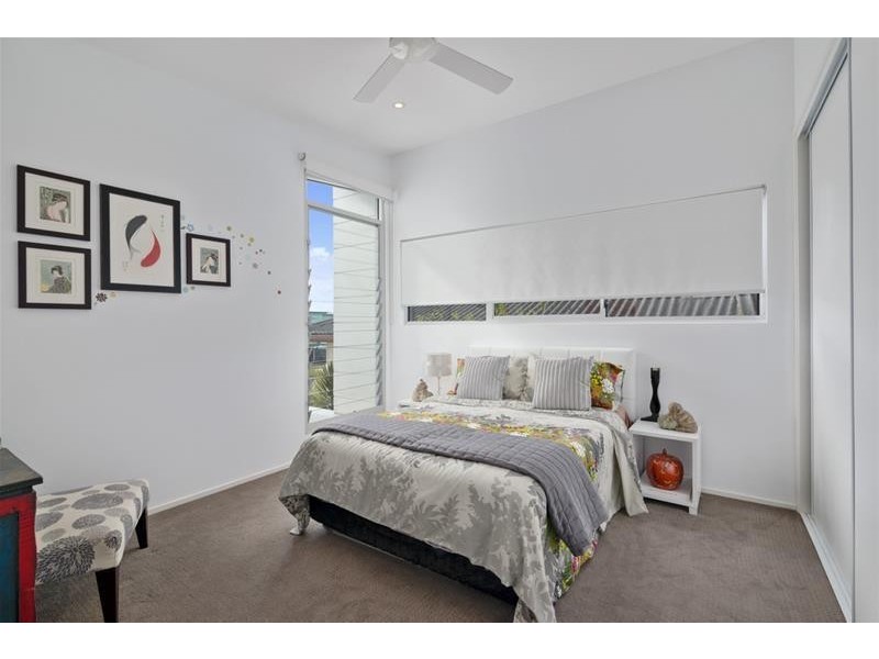 48 Twenty Fifth Avenue, Palm Beach QLD 4221