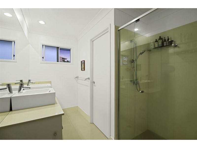 10 Twenty Third Avenue, Palm Beach QLD 4221