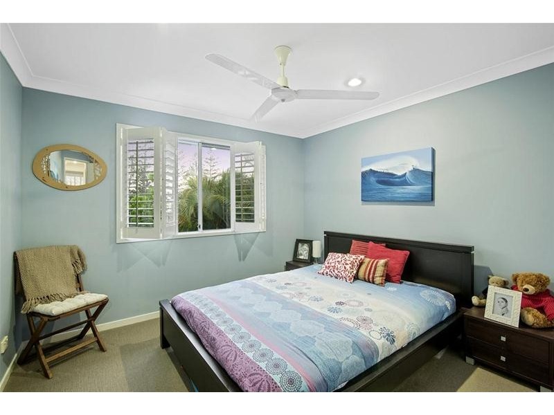 10 Twenty Third Avenue, Palm Beach QLD 4221