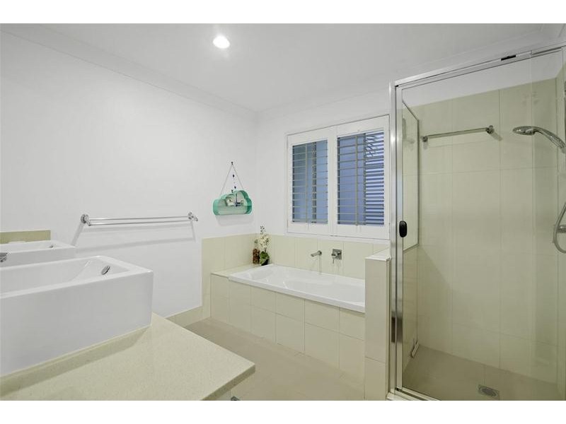 10 Twenty Third Avenue, Palm Beach QLD 4221