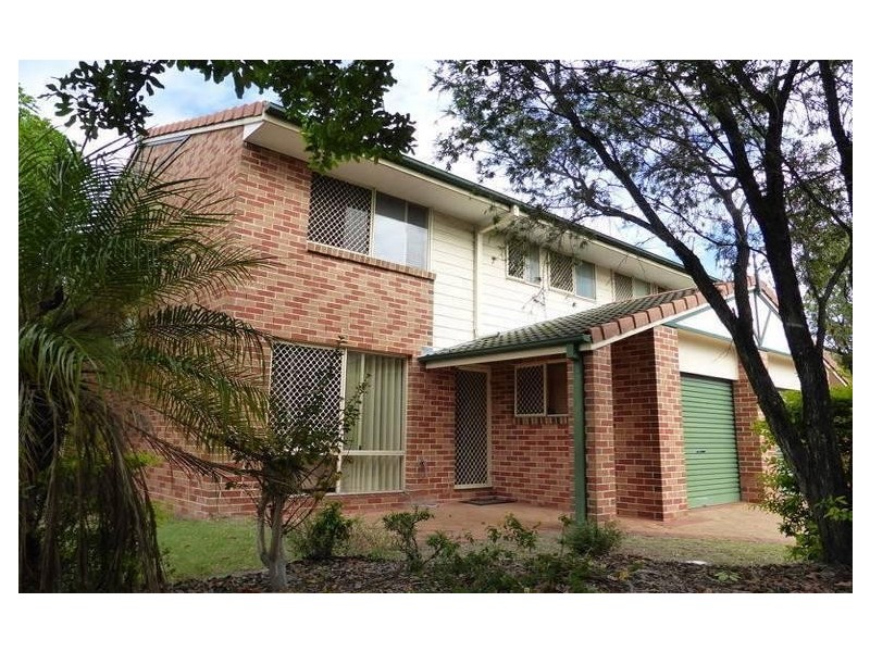 3/2 Cassowary Drive, Burleigh Waters QLD 4220