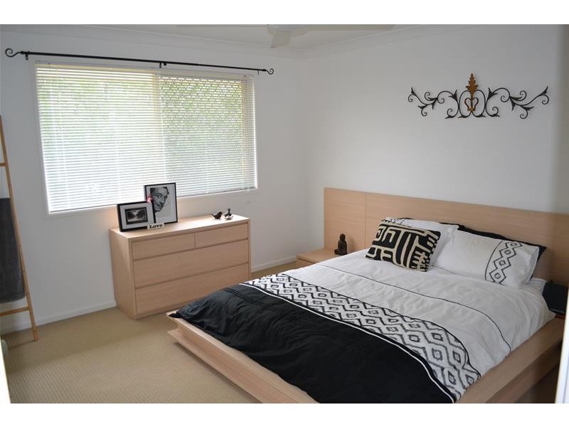 3/2 Cassowary Drive, Burleigh Waters QLD 4220