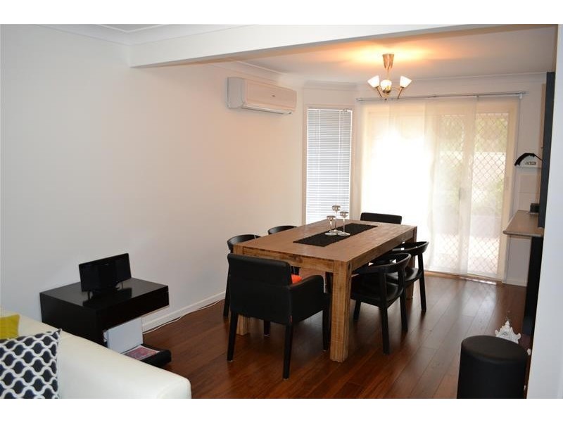 3/2 Cassowary Drive, Burleigh Waters QLD 4220