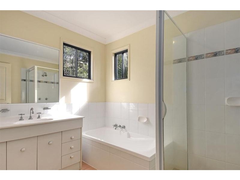 5/2 Karri Court, Burleigh Heads QLD 4220