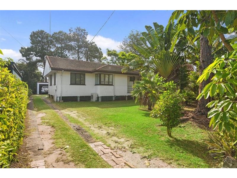 23 Riverside  Drive, Currumbin Waters QLD 4223