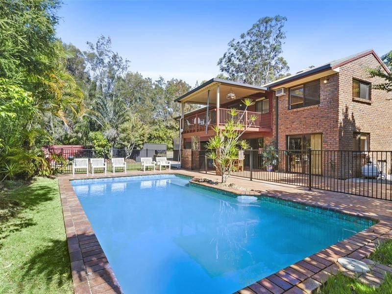 42 Ware Drive, Currumbin Waters QLD 4223