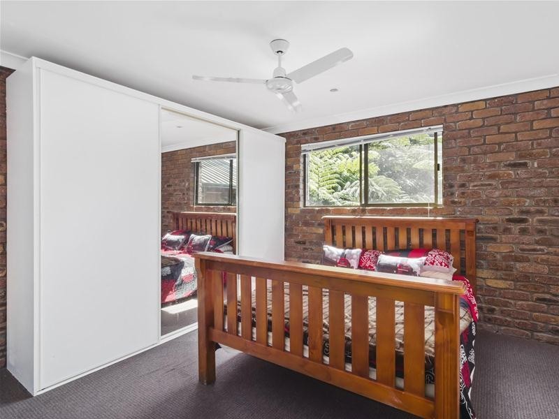 42 Ware Drive, Currumbin Waters QLD 4223