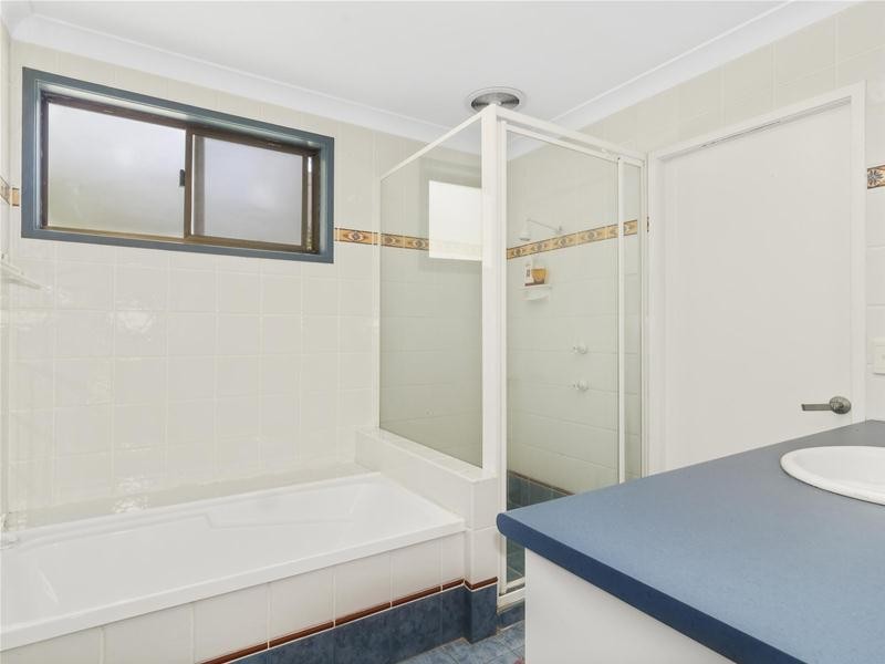 42 Ware Drive, Currumbin Waters QLD 4223