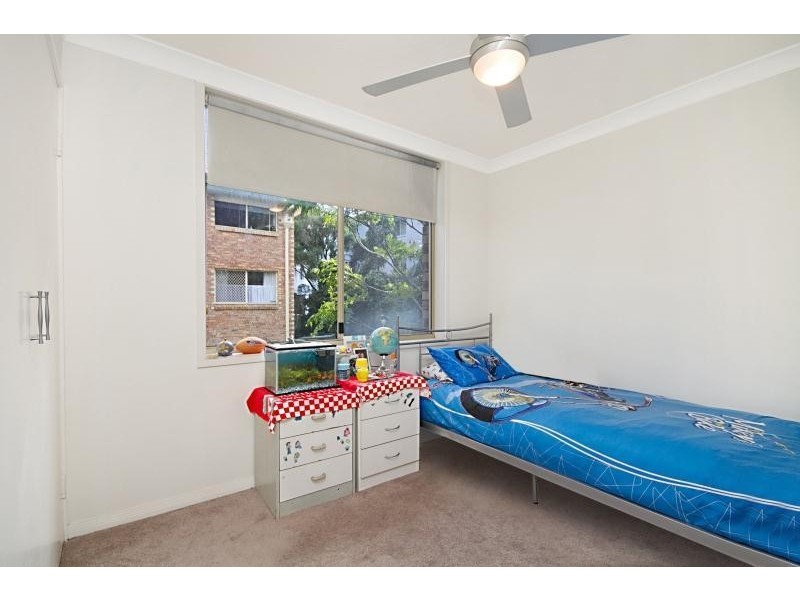 2/1 Rolan Court, Palm Beach QLD 4221