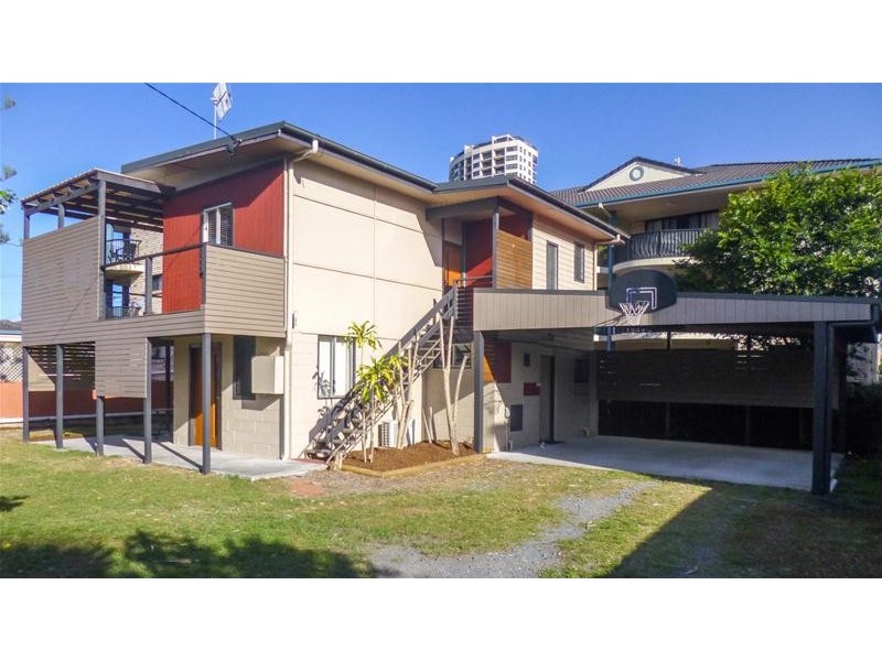 4 Second Avenue, Palm Beach QLD 4221