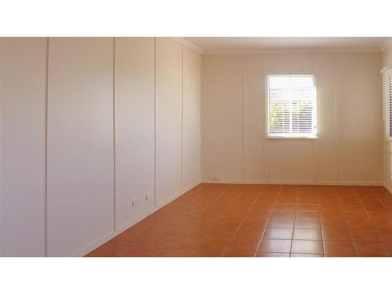 4 Second Avenue, Palm Beach QLD 4221