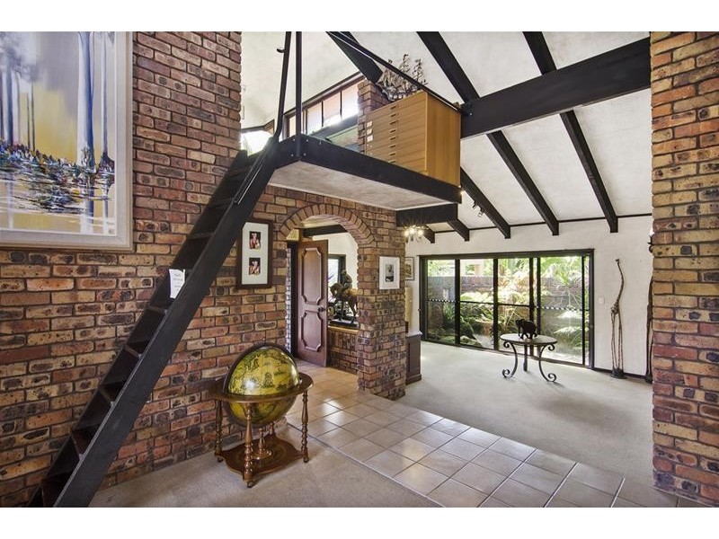 39 Kurrajong Court, Palm Beach QLD 4221