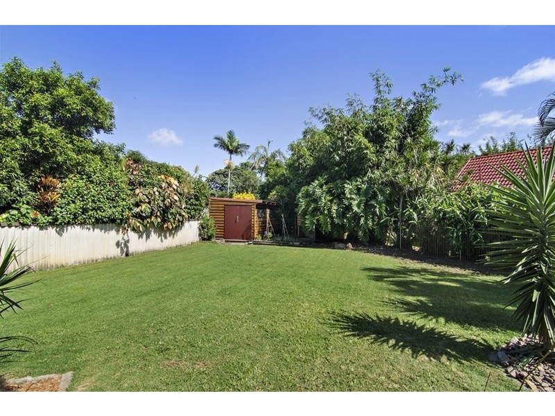 39 Kurrajong Court, Palm Beach QLD 4221