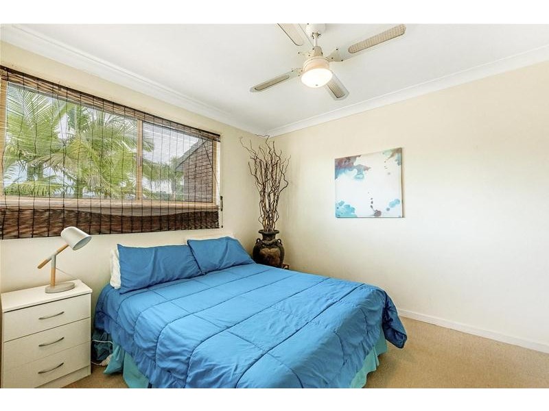 2/18 Bienvenue Drive, Currumbin Waters QLD 4223