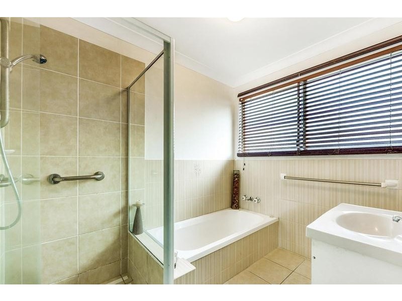 2/18 Bienvenue Drive, Currumbin Waters QLD 4223