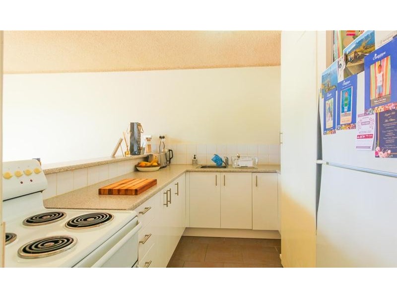 50 Tallebudgera Drive, Palm Beach QLD 4221