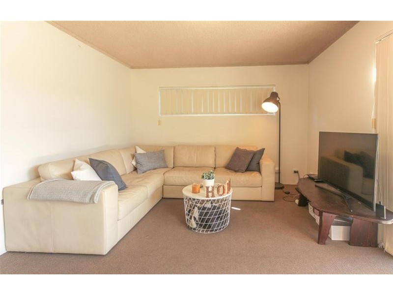 50 Tallebudgera Drive, Palm Beach QLD 4221