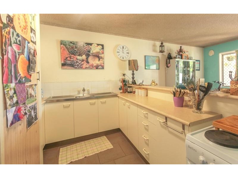 50 Tallebudgera Drive, Palm Beach QLD 4221