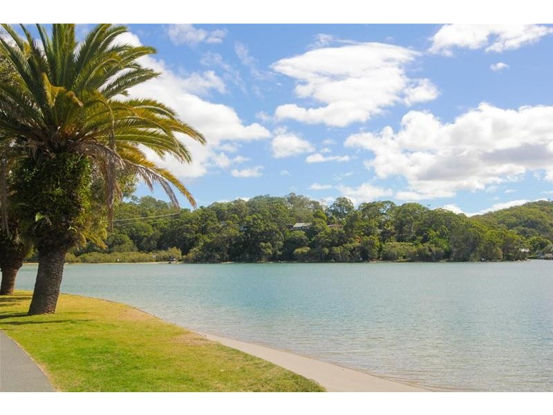 50 Tallebudgera Drive, Palm Beach QLD 4221