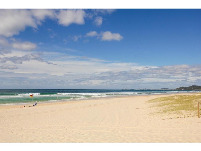 50 Tallebudgera Drive, Palm Beach QLD 4221