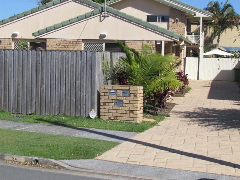 1/38 Philippine Parade, Palm Beach QLD 4221