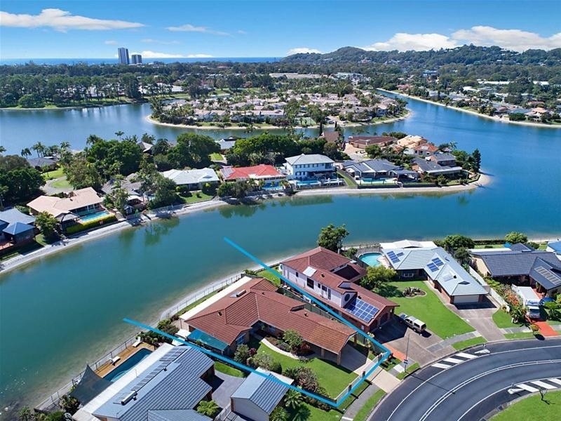 15 Murtha Drive, Elanora QLD 4221