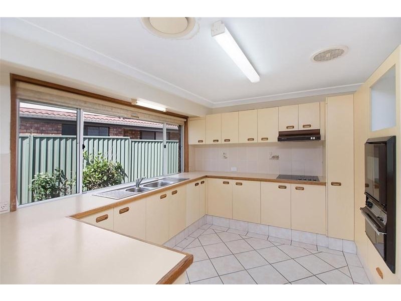 15 Murtha Drive, Elanora QLD 4221