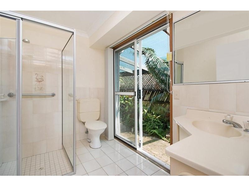 15 Murtha Drive, Elanora QLD 4221