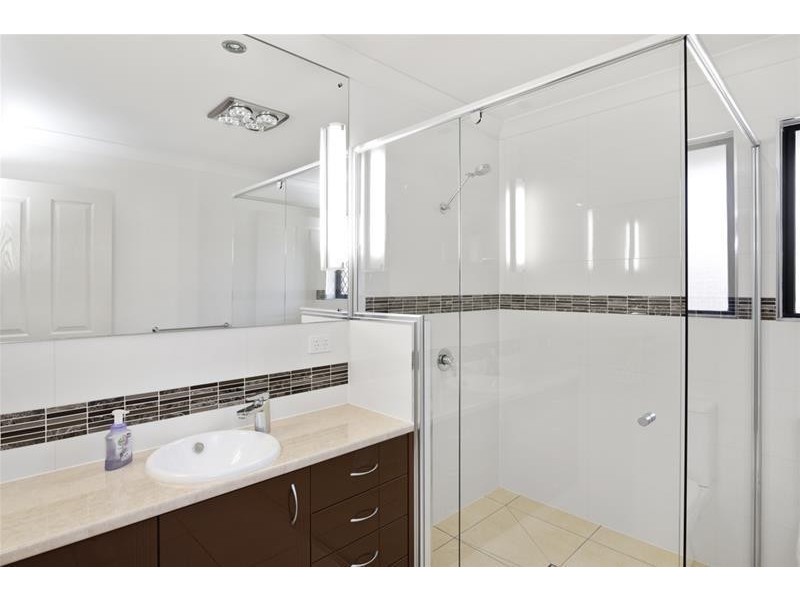 27 Tipuana Drive, Elanora QLD 4221