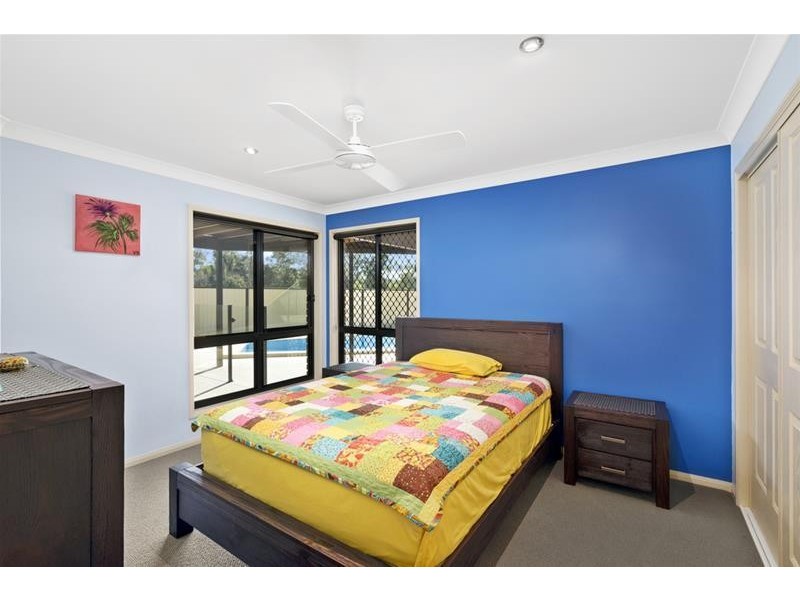 27 Tipuana Drive, Elanora QLD 4221