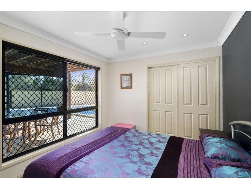 27 Tipuana Drive, Elanora QLD 4221