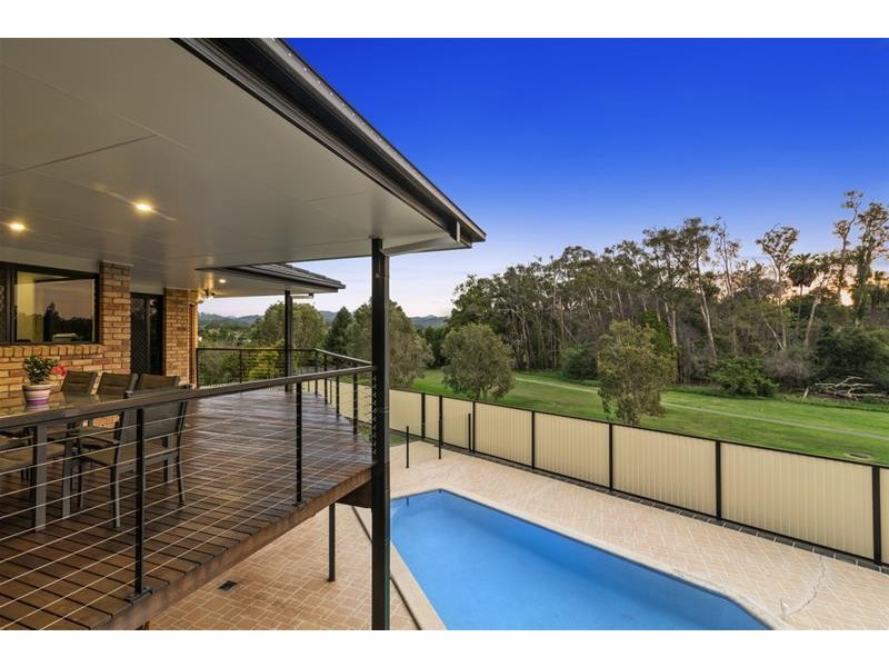 27 Tipuana Drive, Elanora QLD 4221