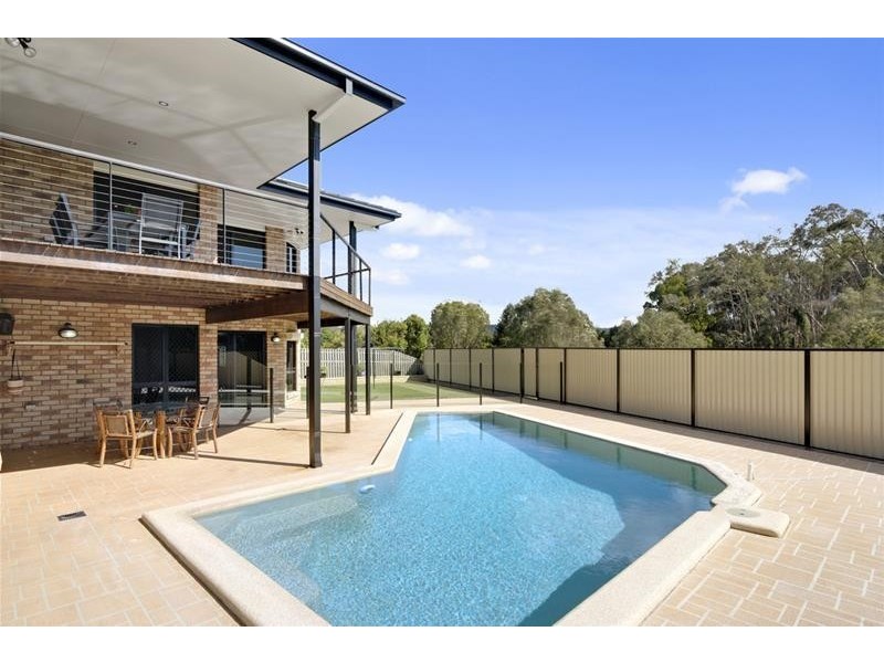 27 Tipuana Drive, Elanora QLD 4221